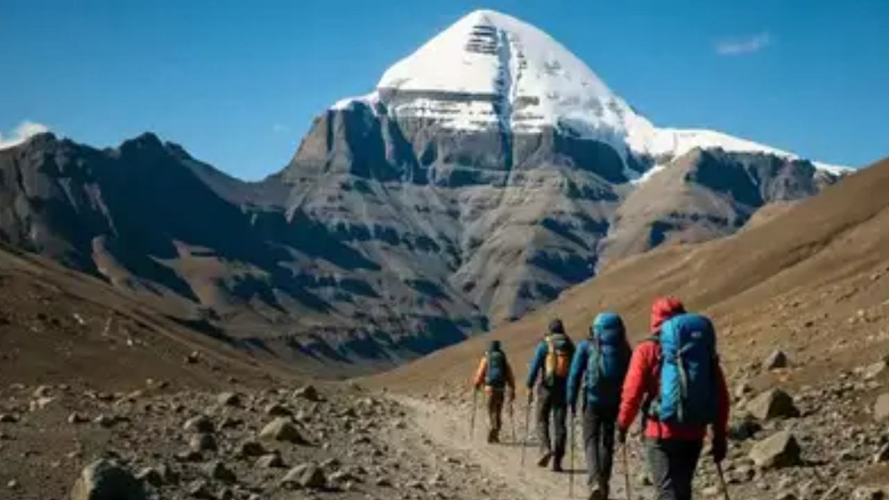 कैलाश मानसरोवर AI जनित फोटो